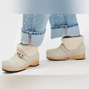 NWB  Free People Oak Clog Boots Dusty Bunny Shearling Fur Lined 11